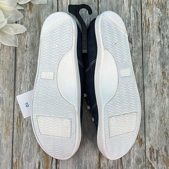 Women's Scrunch Back Shoreline Slip-On Sneaker Shoes Size 10 - Picture 4 of 9